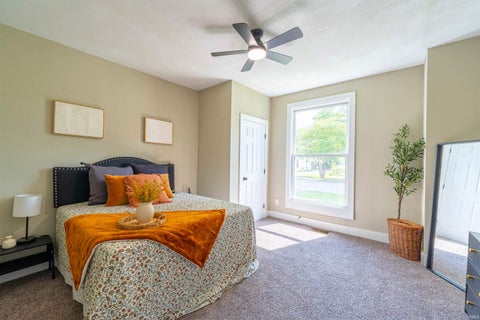 Tiny photo for 206 N Fulton Street, Parker City, IN 47368 (MLS # 202631607)