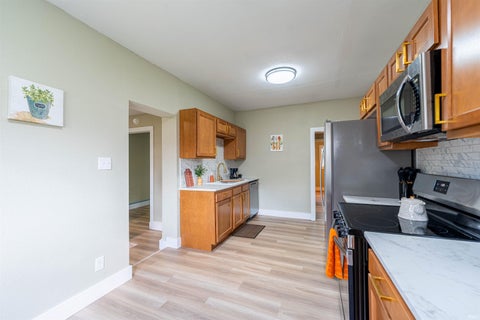 Tiny photo for 206 N Fulton Street, Parker City, IN 47368 (MLS # 202631607)