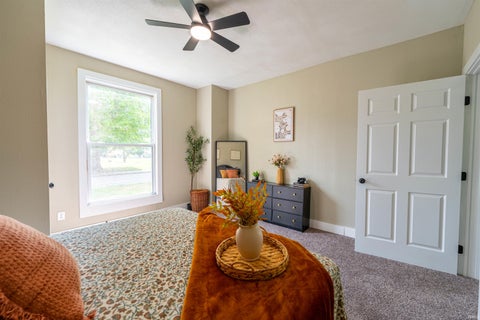 Tiny photo for 206 N Fulton Street, Parker City, IN 47368 (MLS # 202631607)