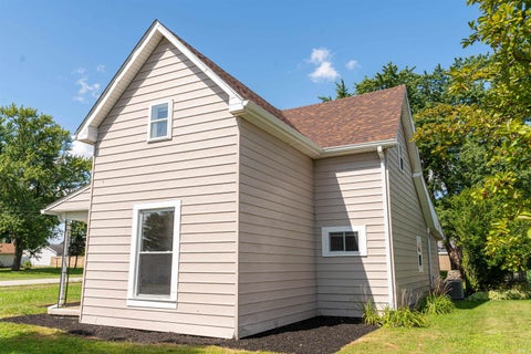 Tiny photo for 206 N Fulton Street, Parker City, IN 47368 (MLS # 202631607)