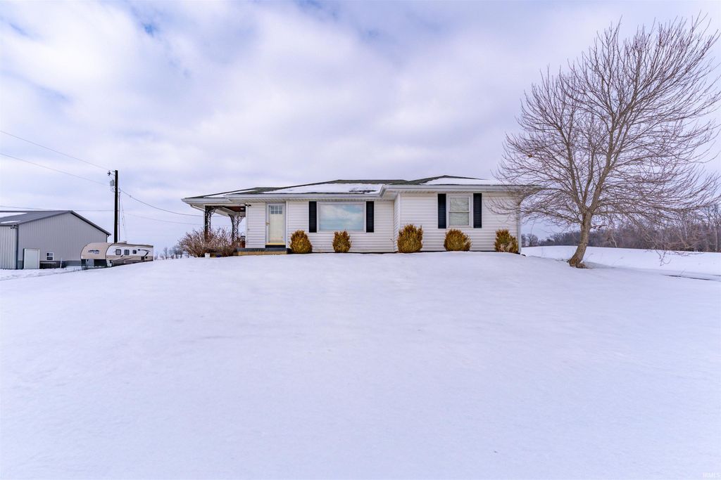 Photo of 10300 Weinzapfel Road, Mount Vernon, IN 47620 (MLS # 202604072)