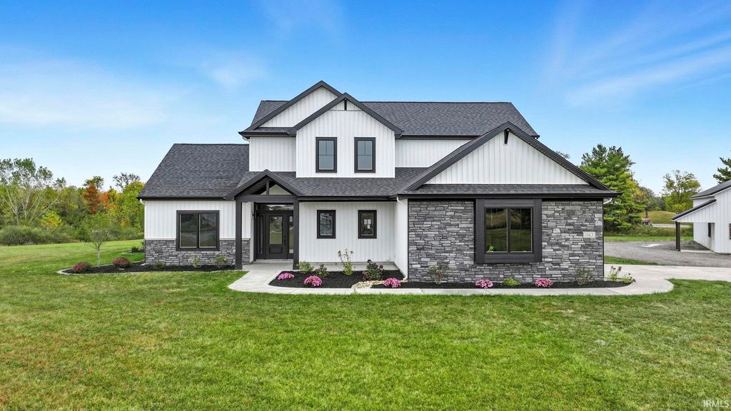 Photo of 1163 E 600 N, Columbia City, IN 46725 (MLS # 202542038)