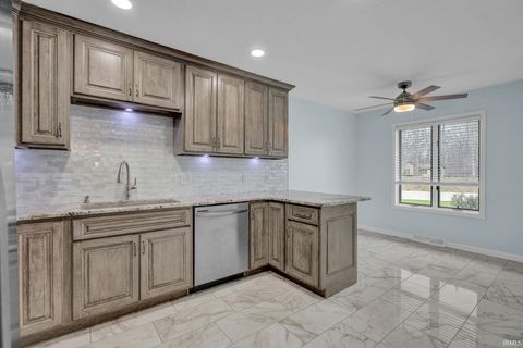 Tiny photo for 500 Greentree Drive #11, Bedford, IN 47421 (MLS # 202610270)