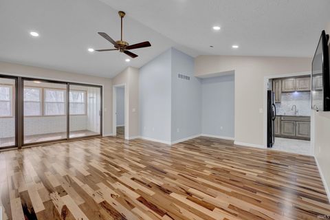 Tiny photo for 500 Greentree Drive #11, Bedford, IN 47421 (MLS # 202610270)
