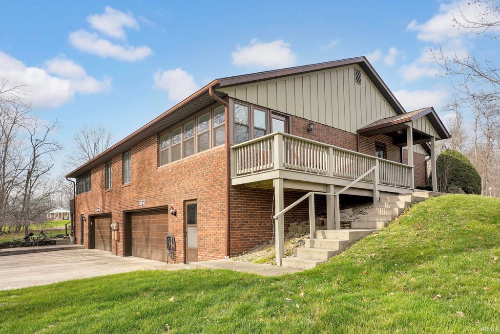 Photo of 500 Greentree Drive #11, Bedford, IN 47421 (MLS # 202610270)