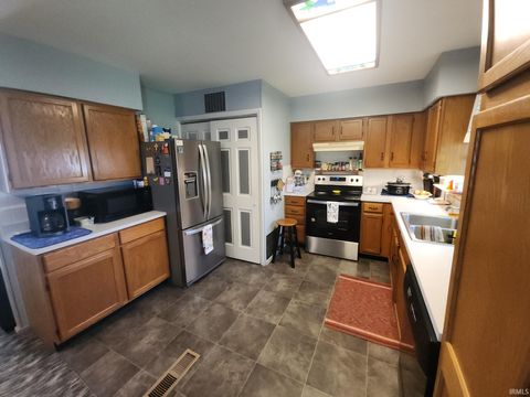 Tiny photo for 2516 Stadium Drive, Logansport, IN 46947 (MLS # 202612981)