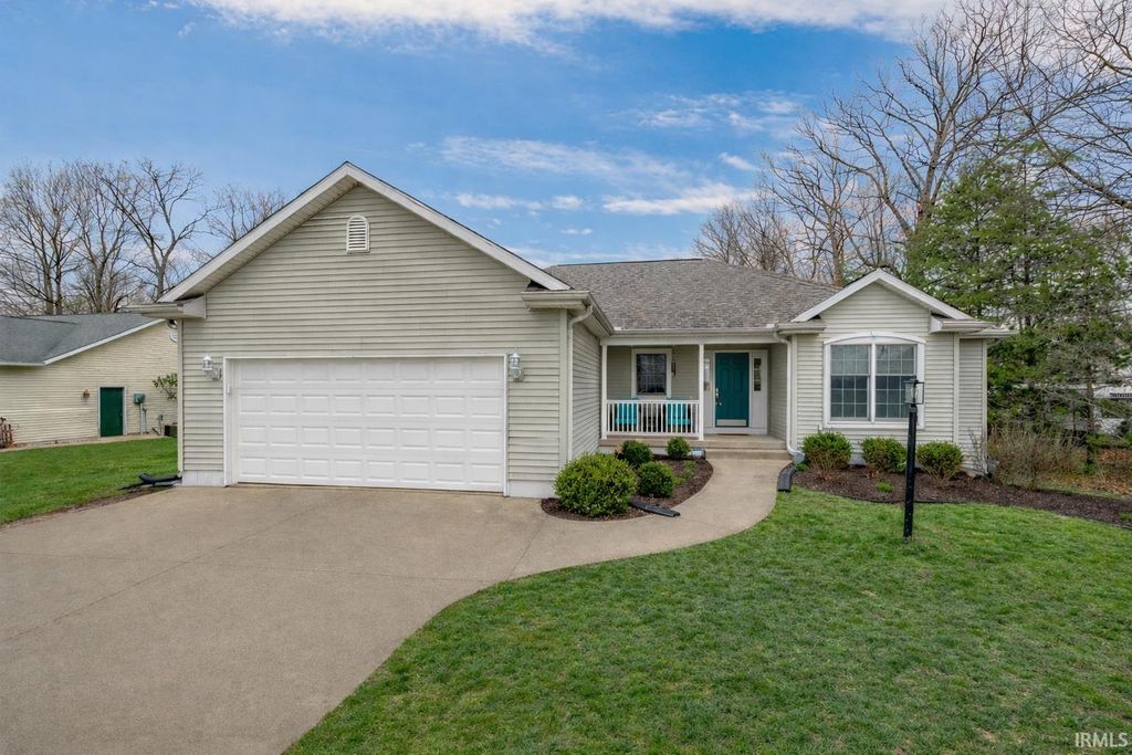 Photo of 348 E 300 N, Warsaw, IN 46582 (MLS # 202611610)