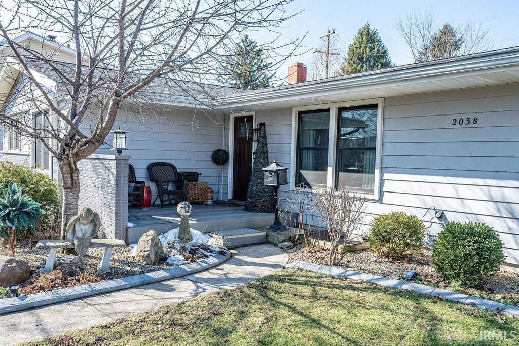 Photo of 2038 College Avenue, Huntington, IN 46750 (MLS # 202606809)