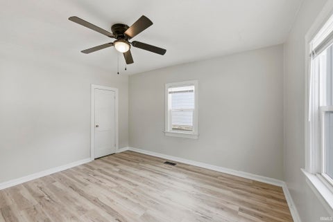 Tiny photo for 317 W Smith Street, Warsaw, IN 46580 (MLS # 202637813)