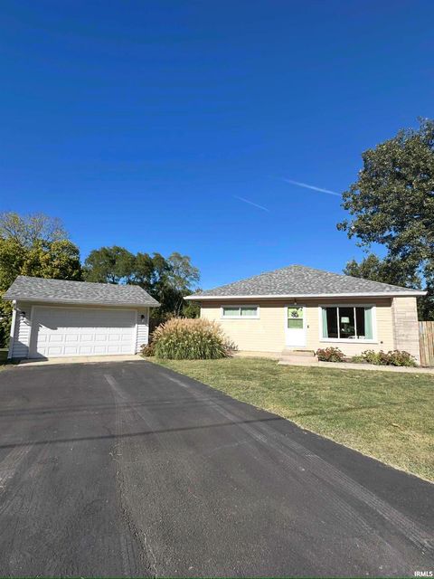 Photo of 8812 W Mill Road, Yorktown, IN 47396 (MLS # 202545498)