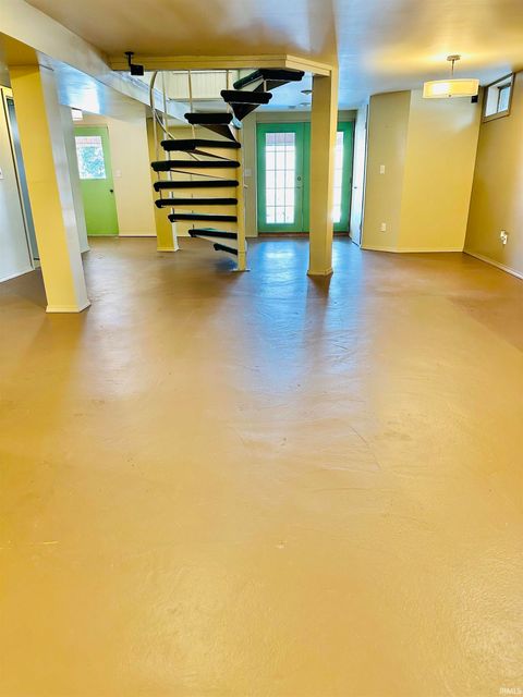 Tiny photo for 8812 W Mill Road, Yorktown, IN 47396 (MLS # 202545498)