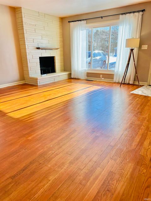 Tiny photo for 8812 W Mill Road, Yorktown, IN 47396 (MLS # 202545498)