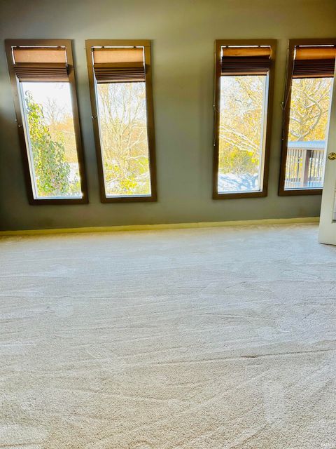 Tiny photo for 8812 W Mill Road, Yorktown, IN 47396 (MLS # 202545498)