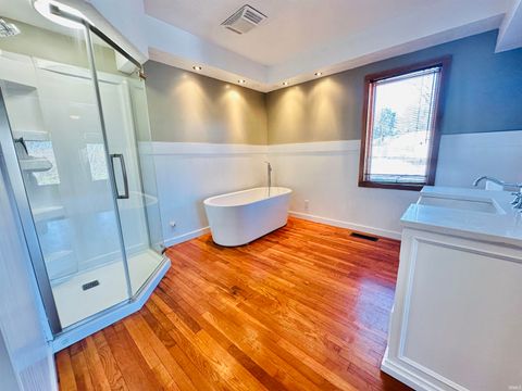 Tiny photo for 8812 W Mill Road, Yorktown, IN 47396 (MLS # 202545498)