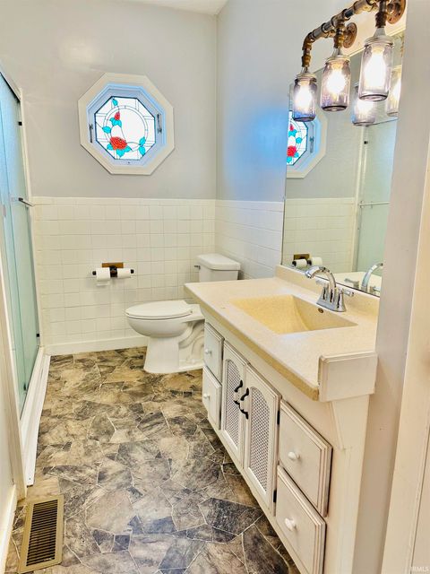 Tiny photo for 8812 W Mill Road, Yorktown, IN 47396 (MLS # 202545498)