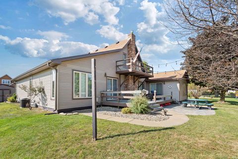 Tiny photo for 2014 FORDS Court, Rochester, IN 46975 (MLS # 202506977)