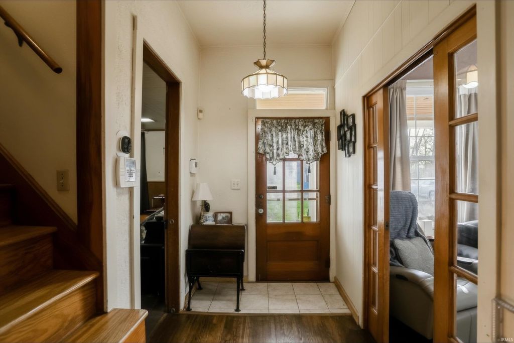 Photo of 202 N Monroe Street, Indianapolis, IN 46229 (MLS # 202610129)