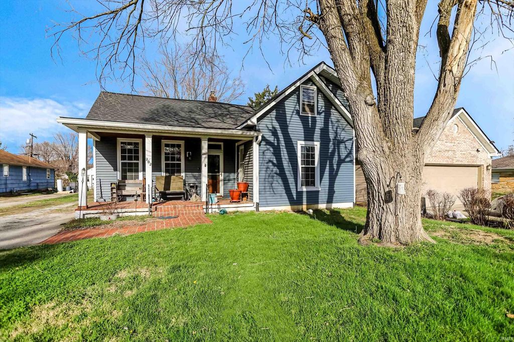 Photo of 202 N Monroe Street, Indianapolis, IN 46229 (MLS # 202610129)