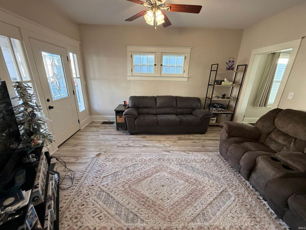 Photo of 2622 Hillcrest Terrace, Evansville, IN 47712 (MLS # 202549373)