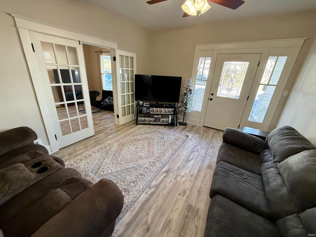 Photo of 2622 Hillcrest Terrace, Evansville, IN 47712 (MLS # 202549373)