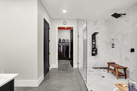 Tiny photo for 8257 S Country Road 1075, Charlottesville, IN 46117 (MLS # 202546908)