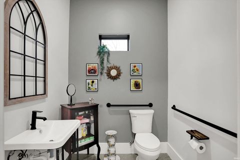 Tiny photo for 8257 S Country Road 1075, Charlottesville, IN 46117 (MLS # 202546908)