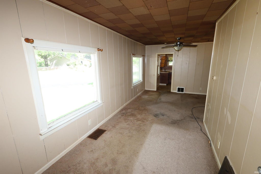 Photo of 802 E Emerald Street, Elkhart, IN 46514 (MLS # 202622626)