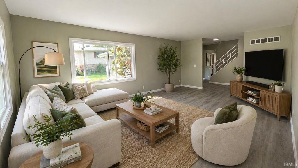 Photo of 1655 Brookwood Dr. Drive, Elkhart, IN 46514 (MLS # 202615391)