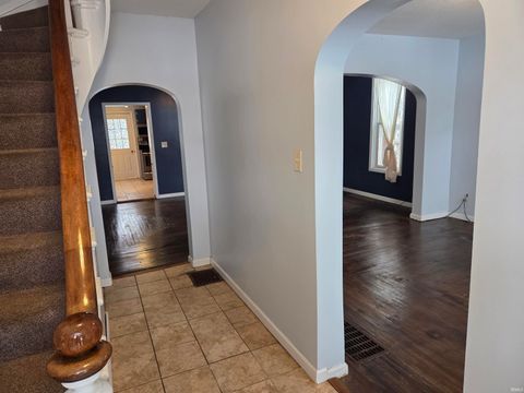 Tiny photo for 1214 E Jefferson Street, Rochester, IN 46975 (MLS # 202603750)