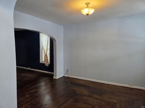 Tiny photo for 1214 E Jefferson Street, Rochester, IN 46975 (MLS # 202603750)