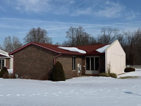 Tiny photo for 2700 W Wilden Avenue #3, Goshen, IN 46528 (MLS # 202604109)