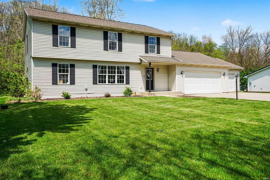 Photo of 15237 County Road 44, Goshen, IN 46528 (MLS # 202615080)