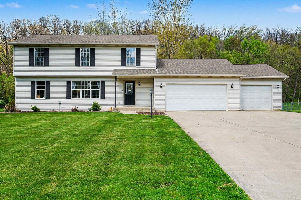 Photo of 15237 County Road 44, Goshen, IN 46528 (MLS # 202615080)