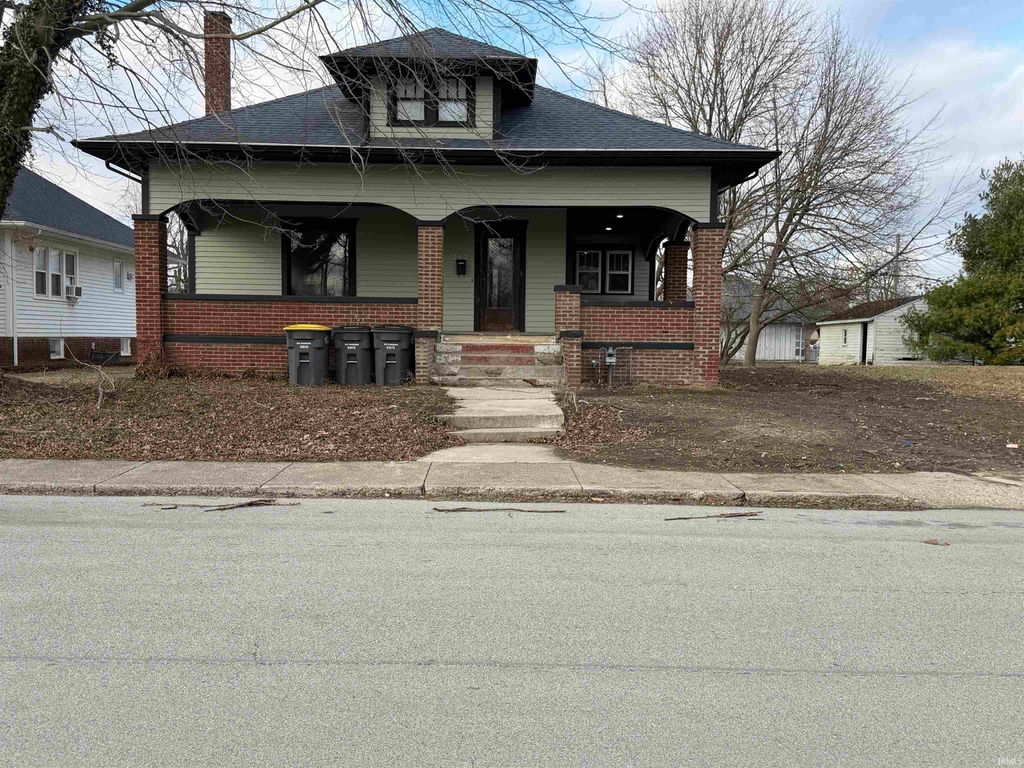 Photo of 212 W Madison Street, Tipton, IN 46702 (MLS # 202605514)
