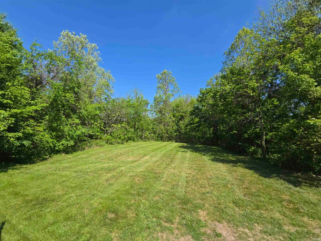 Photo of 503 14th Street, Bedford, IN 47421 (MLS # 202615050)