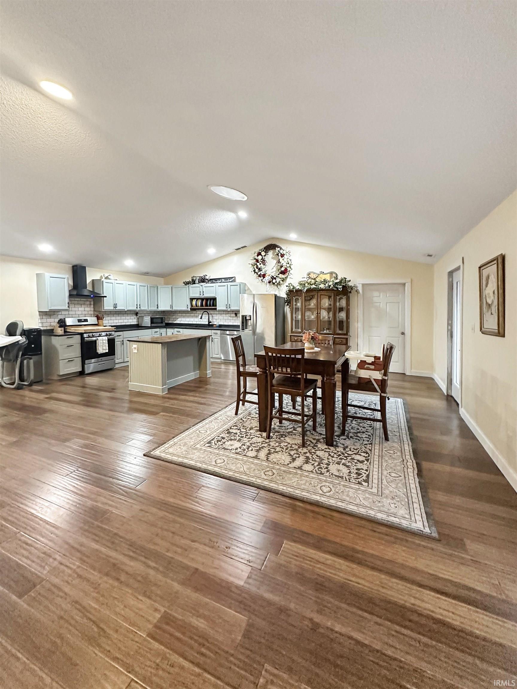 Tipton, Indiana 46072, United States, 3 Bedrooms Bedrooms, ,2 BathroomsBathrooms,Residential,Active,257010