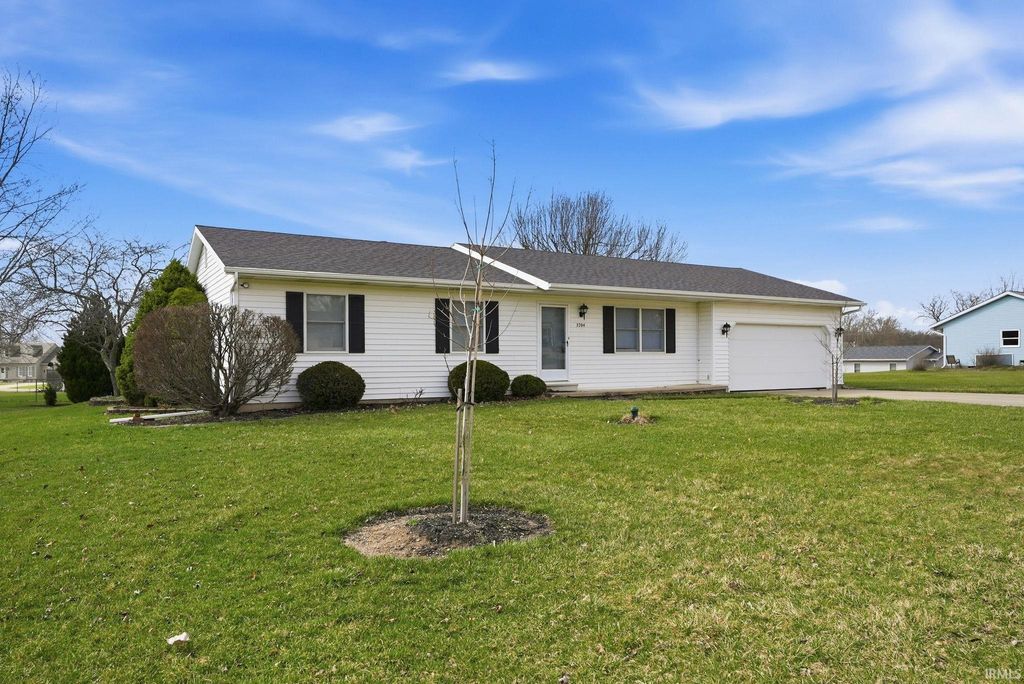 Photo of 2704 Huffman Street, Winona Lake, IN 46590 (MLS # 202608464)