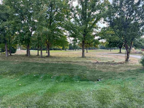 Tiny photo for 2042 Oak Leaf Court, Kokomo, IN 46902 (MLS # 202540379)