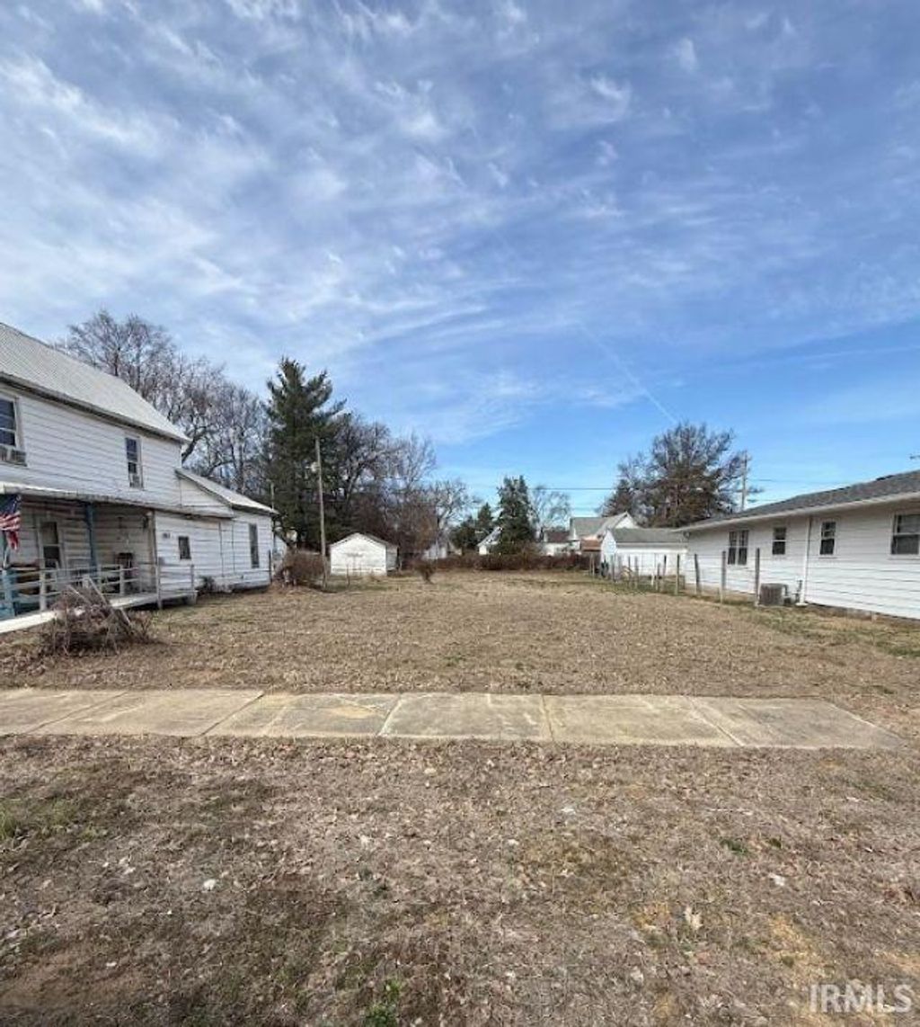 Photo of 820 N 12Th Street #188, Vincennes, IN 47591 (MLS # 202611694)