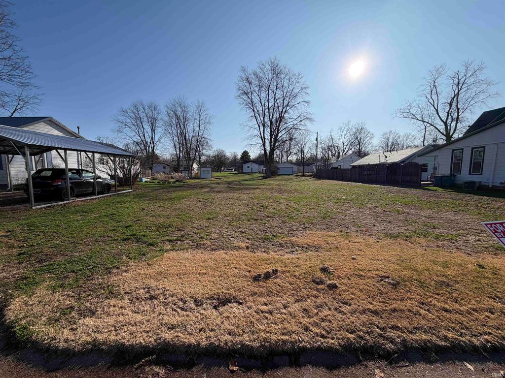 Photo of 914 6th Street, Covington, IN 47932 (MLS # 202608100)