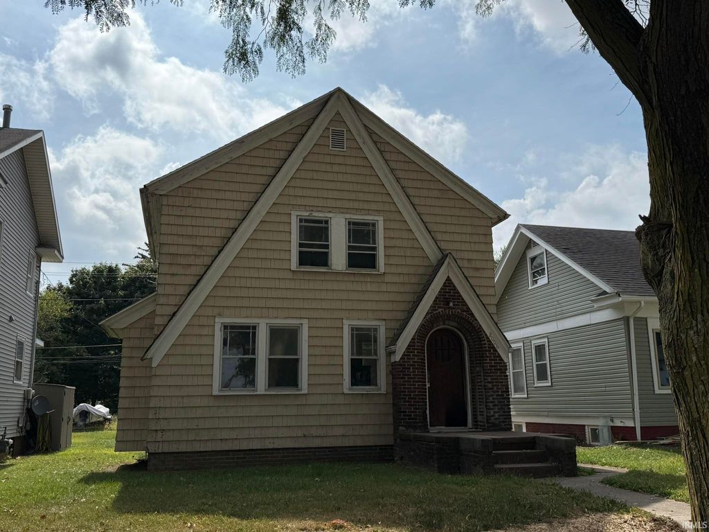 Photo of 2006 Pontiac Street, Fort Wayne, IN 46806 (MLS # 202542769)