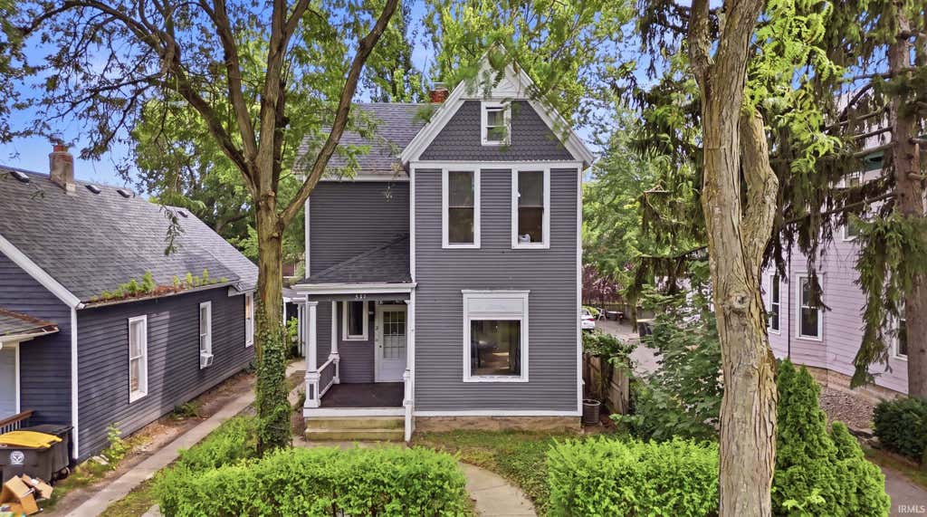 Photo of 223 W Woodland Avenue, Fort Wayne, IN 46807 (MLS # 202629895)
