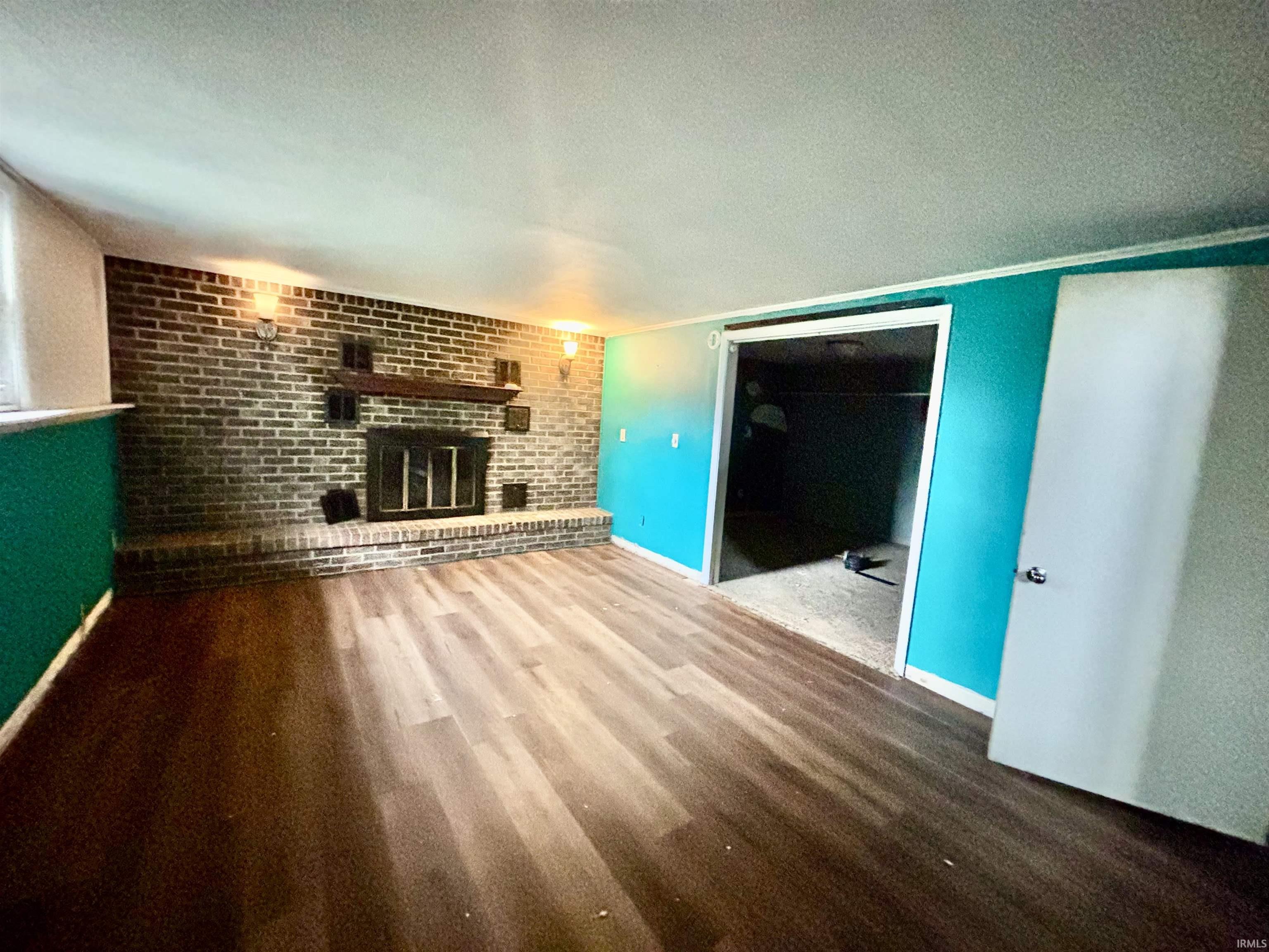 Lagrange, Indiana 46761, United States, 3 Bedrooms Bedrooms, ,2 BathroomsBathrooms,Residential,Pending,151517