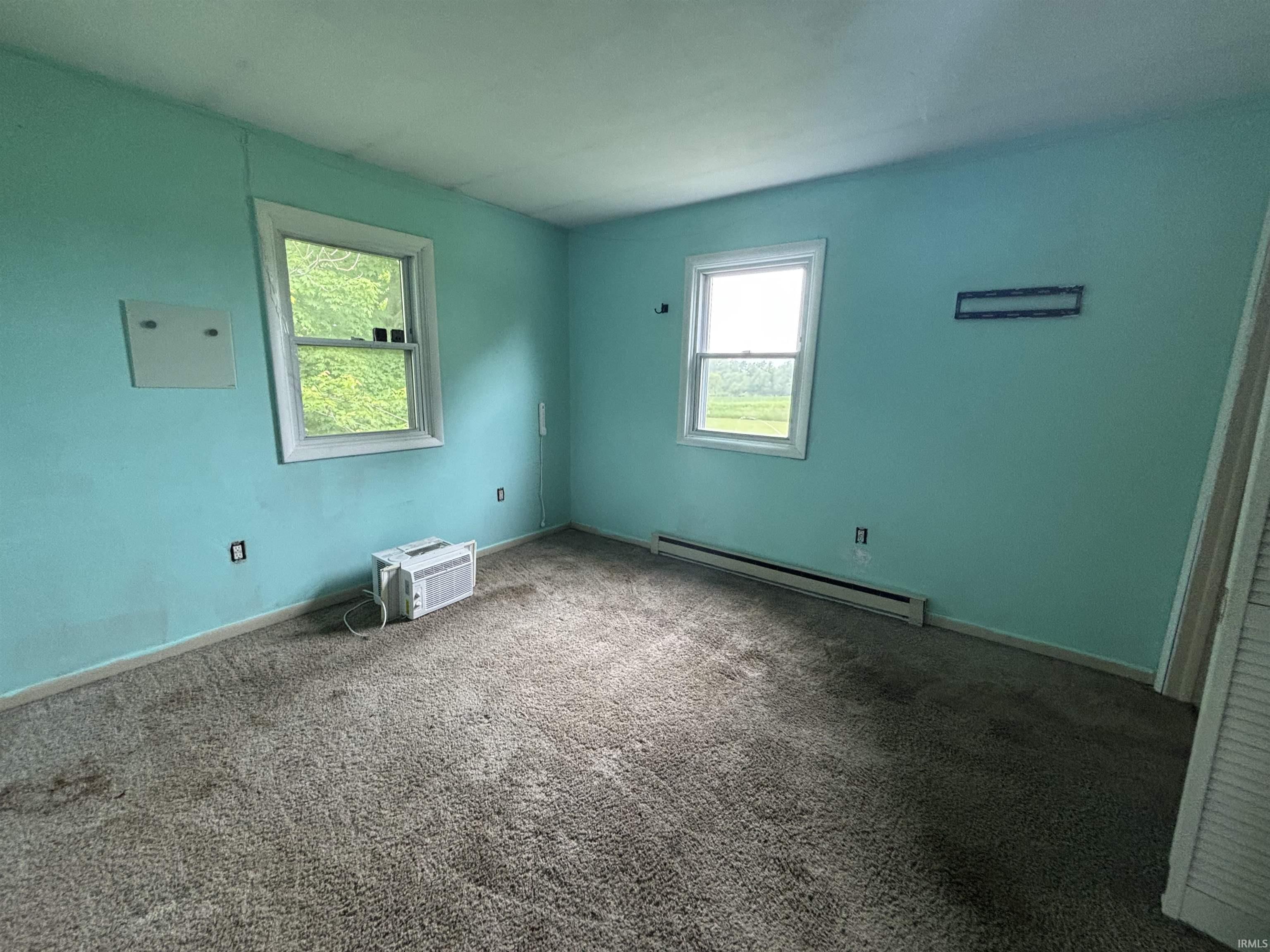 Lagrange, Indiana 46761, United States, 3 Bedrooms Bedrooms, ,2 BathroomsBathrooms,Residential,Pending,151517