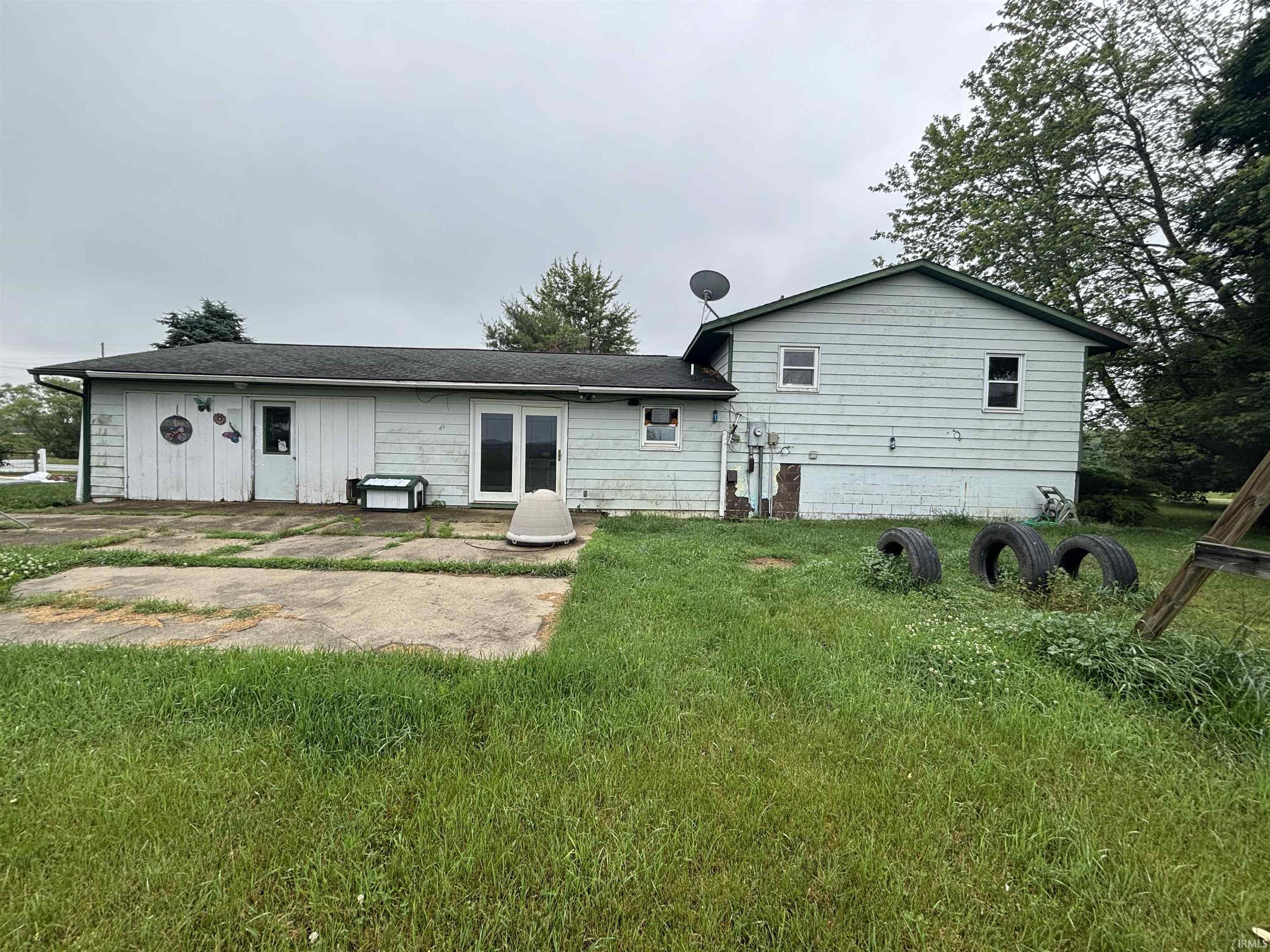 Lagrange, Indiana 46761, United States, 3 Bedrooms Bedrooms, ,2 BathroomsBathrooms,Residential,Pending,151517