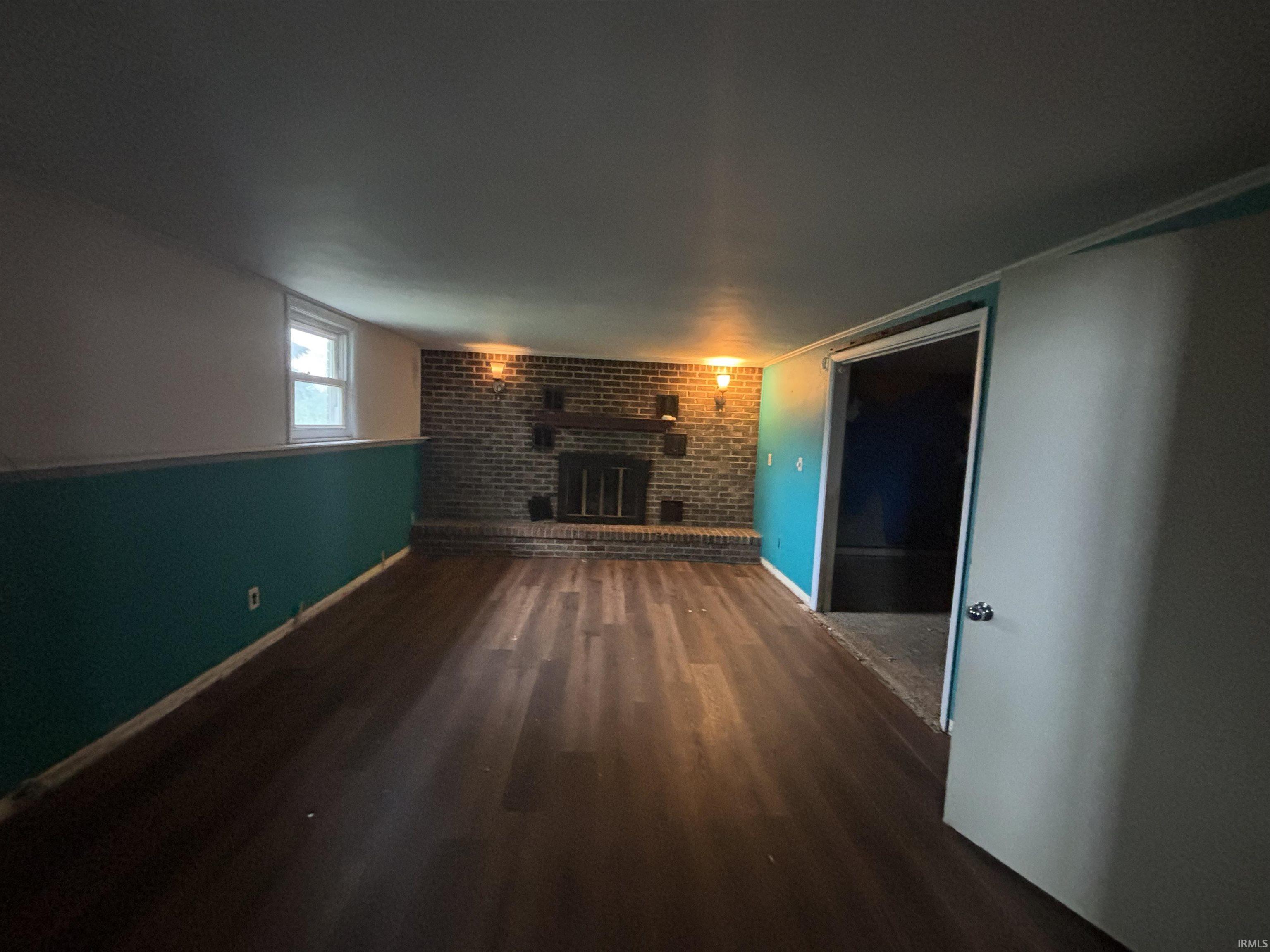 Lagrange, Indiana 46761, United States, 3 Bedrooms Bedrooms, ,2 BathroomsBathrooms,Residential,Pending,151517