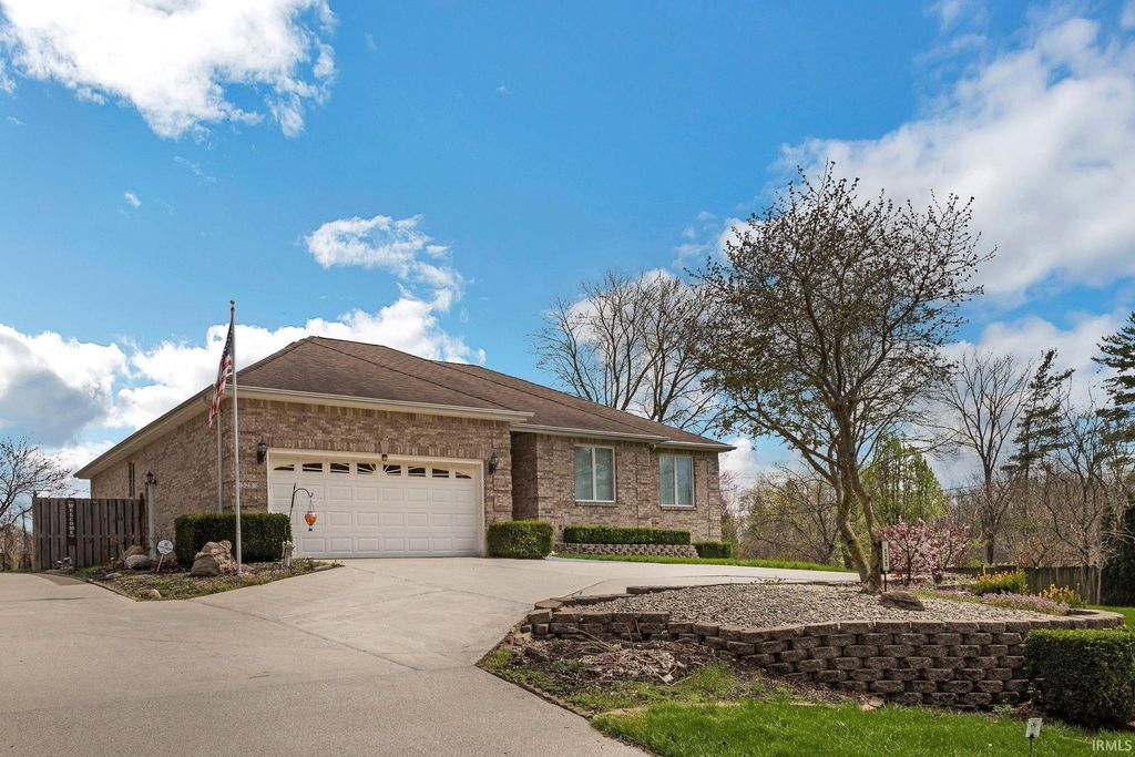 Photo of 528 Meadowbrook Road, Richmond, IN 47374 (MLS # 202611705)