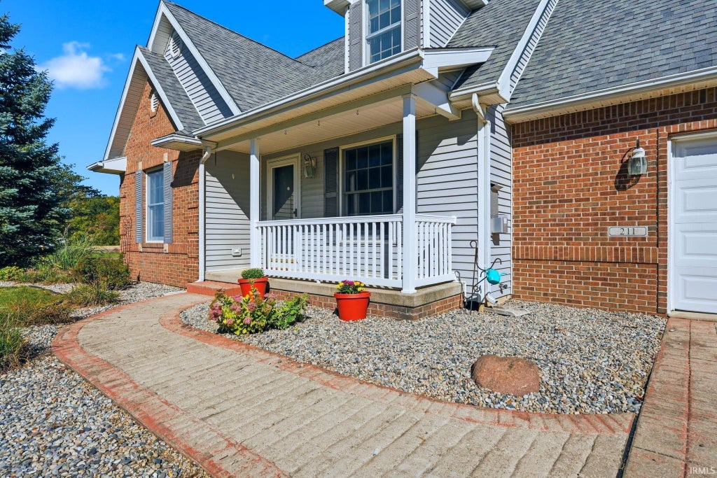 Photo of 211 Vanmalson Drive, Warren, IN 46792 (MLS # 202642738)