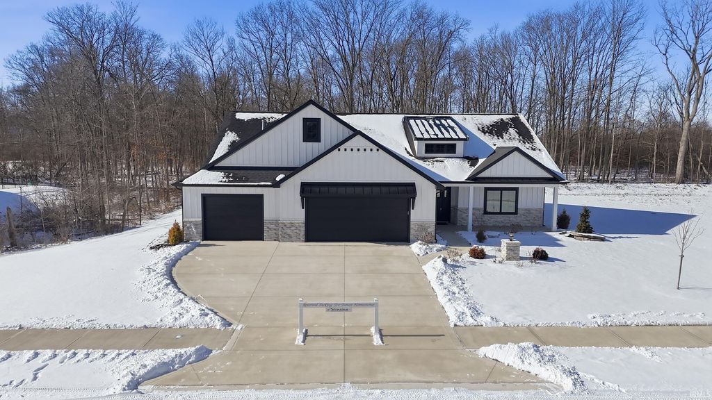 Photo of 13335 Passerine Boulevard, Fort Wayne, IN 46845 (MLS # 202602254)