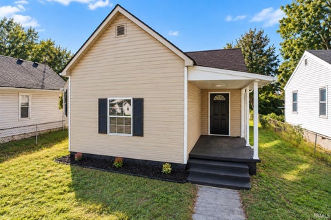 Photo of 1031 S Delphos Street, Kokomo, IN 46902 (MLS # 202642855)
